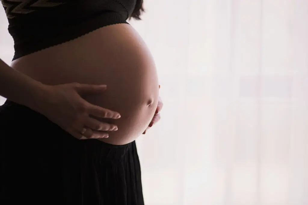 The Signs of Postpartum Depression & What to Do Next