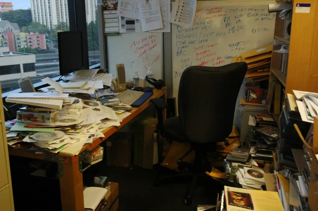 When Does Collecting Become Hoarding? Warning Signs, Symptoms & Treatment